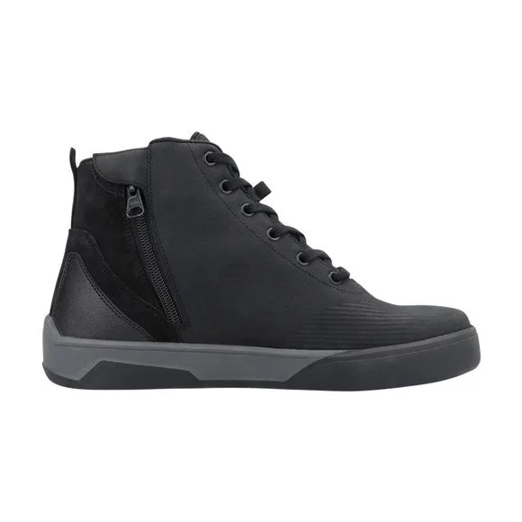 Baskets Richa TRAVIS – Noir Ref : RC1068