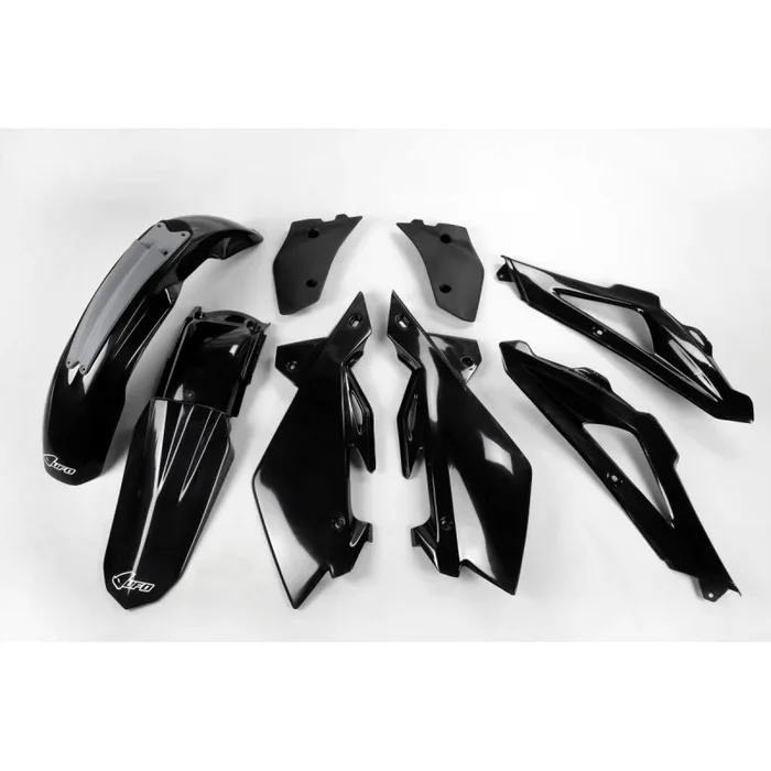 BODY KIT HVA 06-08 2T BK