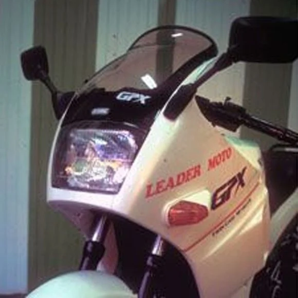 Bulle Ermax Haute protection – GrisKAWASAKI 600 GPX 600 R (ZX600C) – 1987 – 1990Ref : EM0214