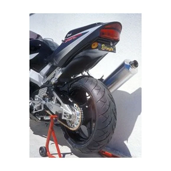 Passage de roue Ermax HONDA CBR 900 FIREBLADE 02/03 – UniHONDA 954 CBR 954 RR – 2002 – 2004Ref : EM0964 / 770100070
