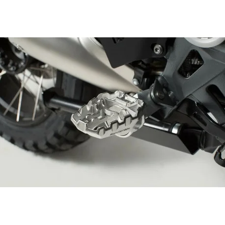 Repose pied reglable SW MOTECH EVO HONDA VFR NC KTM ADVENTURE SUZUKI SV V-STROM